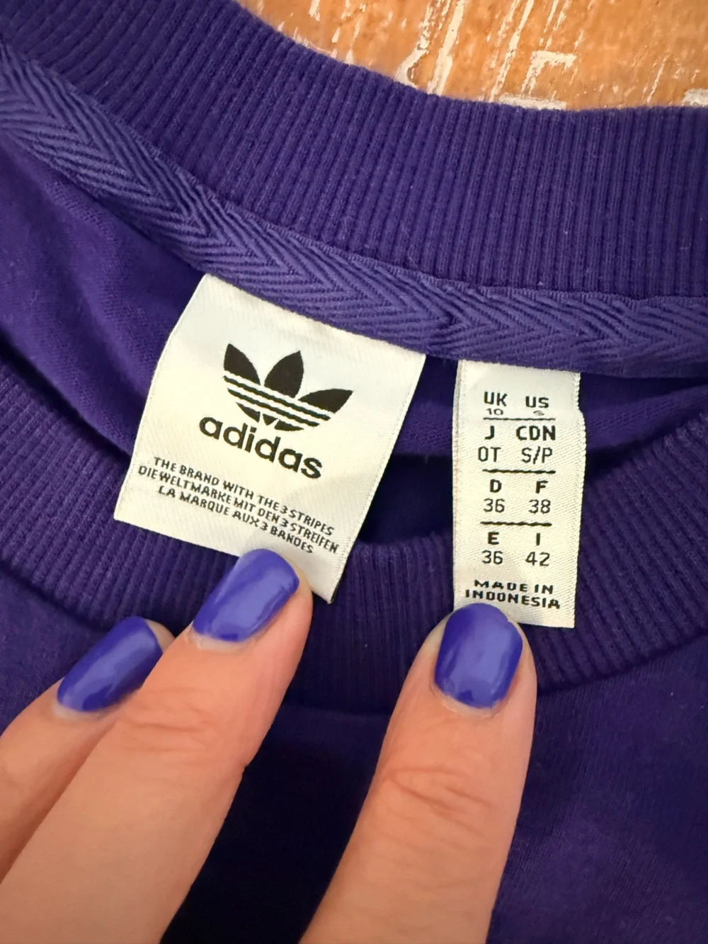 Adidas Purple Graphic Tee. size S. Excellent condition!!! Perfect for summer
